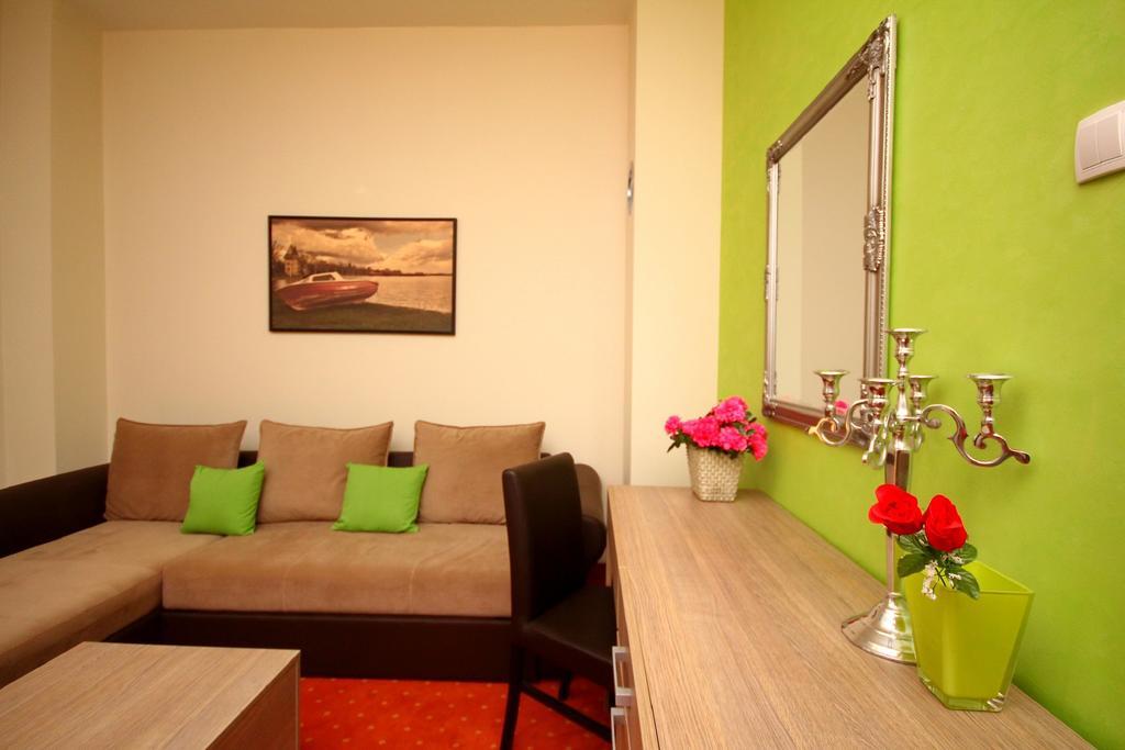 Vila Palic Hotel Esterno foto