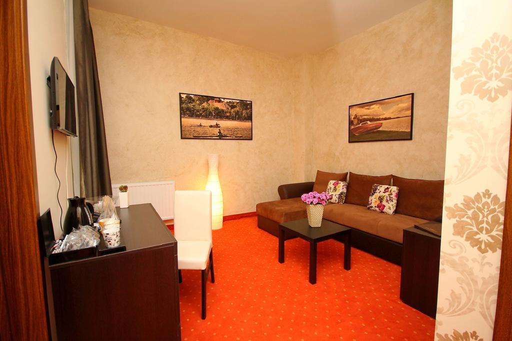 Vila Palic Hotel Esterno foto